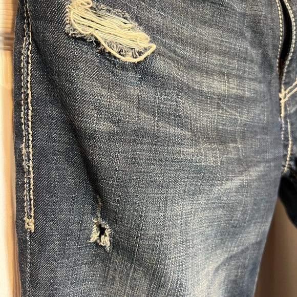 Affliction Cooper Relaxed Boot Fading Distressed Mens Jean’s SZ 33 like new - Picture 5 of 9